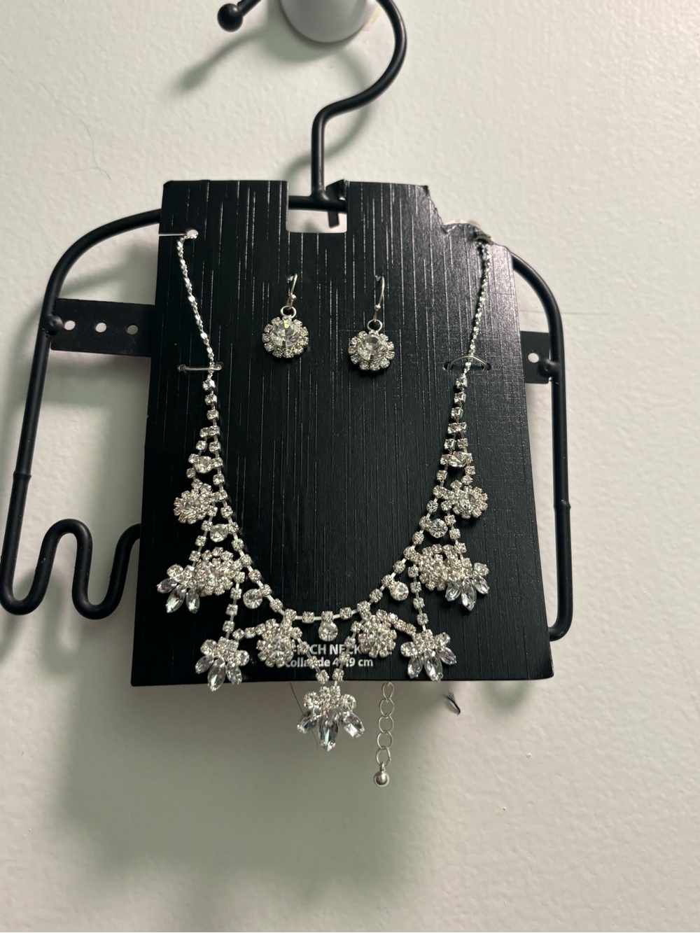 Source Unknown Silver Crystal Floral Bib Necklace with Matching Earrings